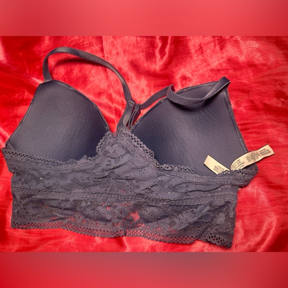 Blue lace Victoria’s Secret bra small - Picture 2 of 2